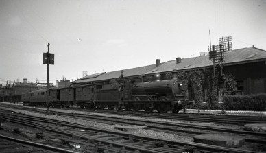 Liège-Longdoz - Z34532 - type 44 n° 4645 - Liège-Longdoz - J. ESSER (Q0183).jpg
